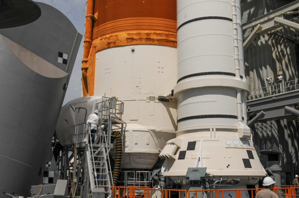 NASA’s Space Launch System (SLS) rocket is seen at Launch Pad 39B Thursday, Sept. 8, 2022, at NASA’s Kennedy Space Center in Florida as teams work to replace the seal on an interface, called the quick disconnect, between the liquid hydrogen fuel feed line on the mobile launcher and the rocket. Photo Credit: NASA/Chad Siwik.